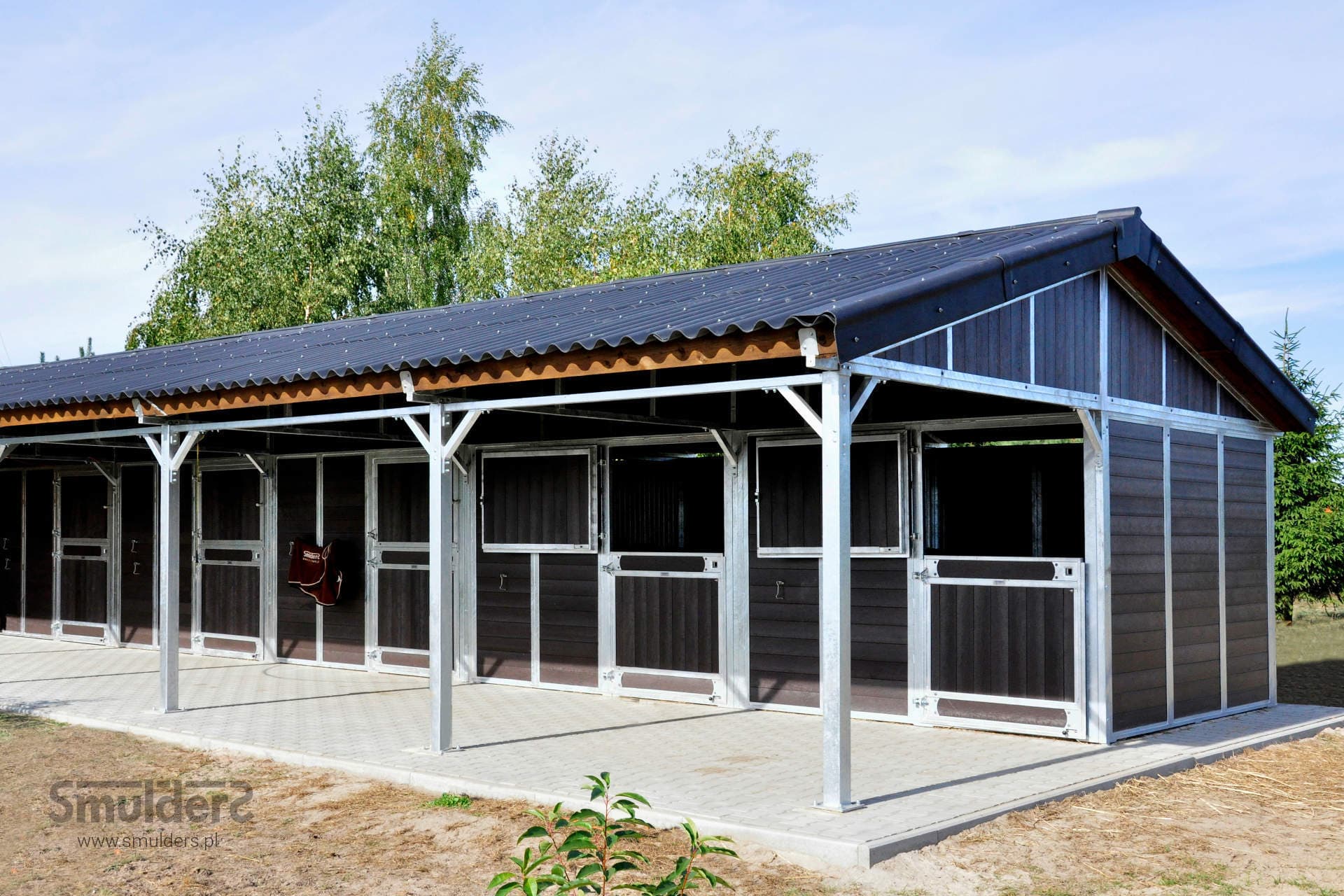 Udendørs hesteboks galleri — billede 1