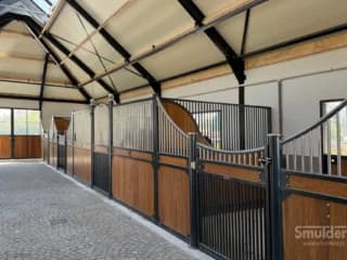 Smulders hestestald installation — Nederlandene